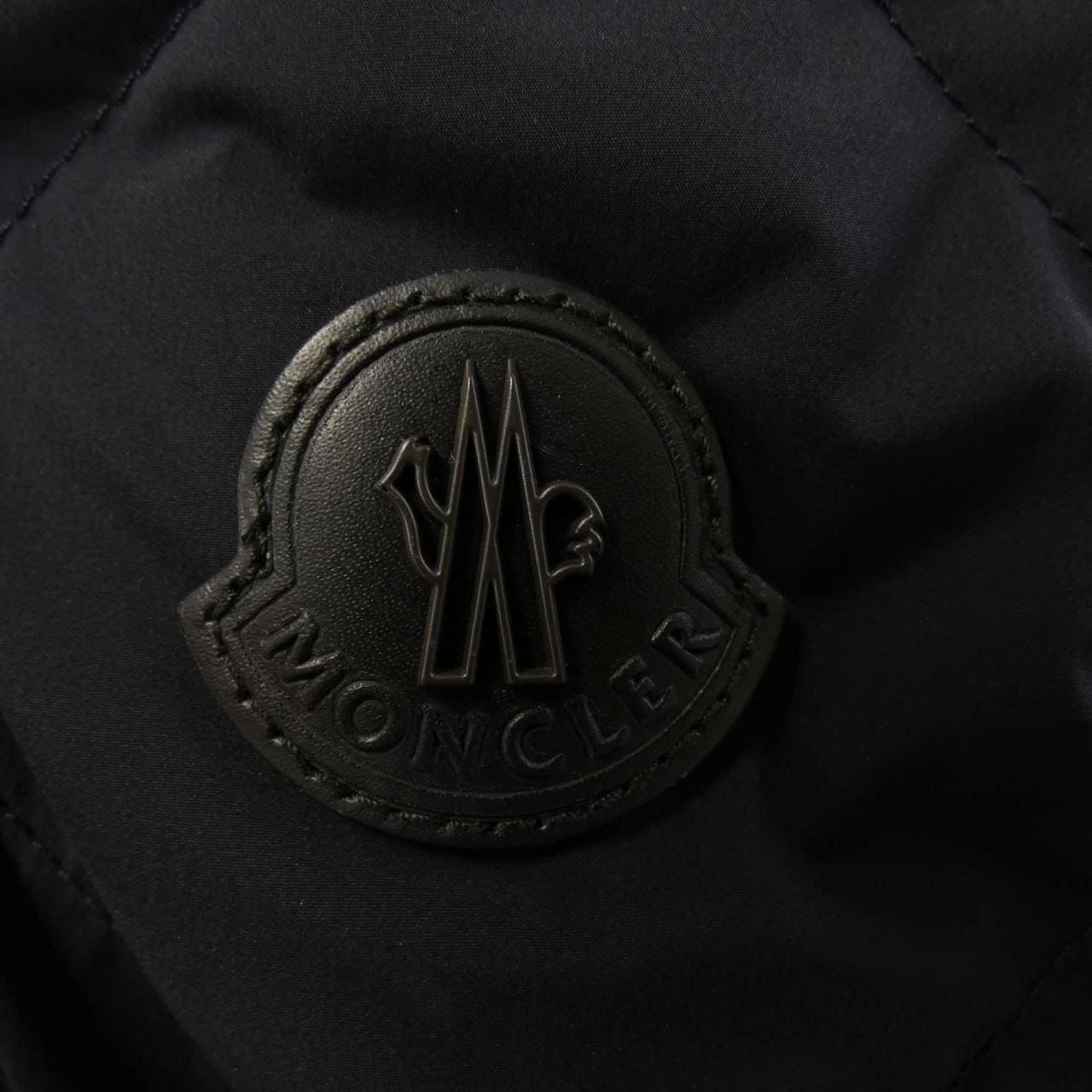 モンクレール MONCLER ダウンジャケット