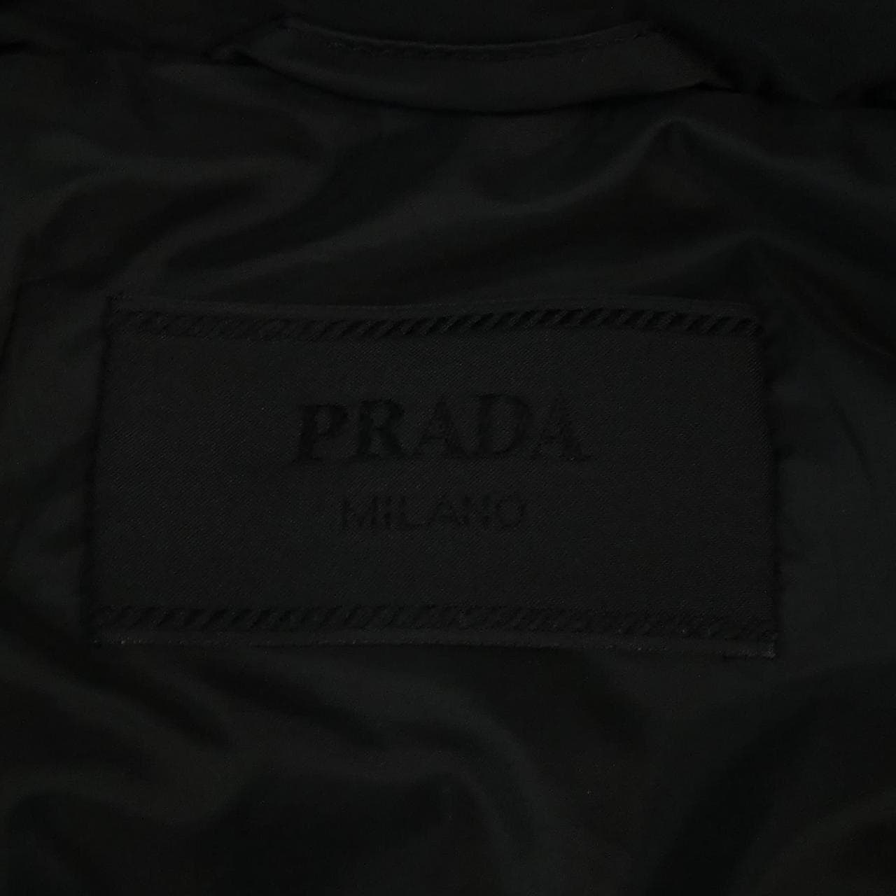 プラダ PRADA ダウンジャケット