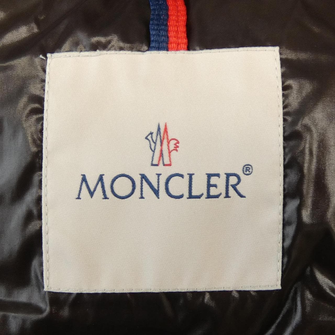 モンクレール MONCLER ダウンジャケット