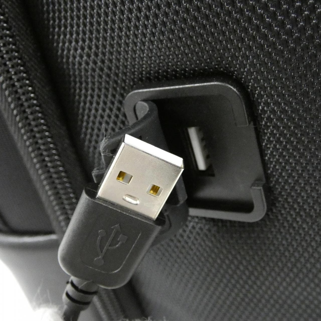 [新品] 新秀麗 SPECTROLITE 3 137258双肩包