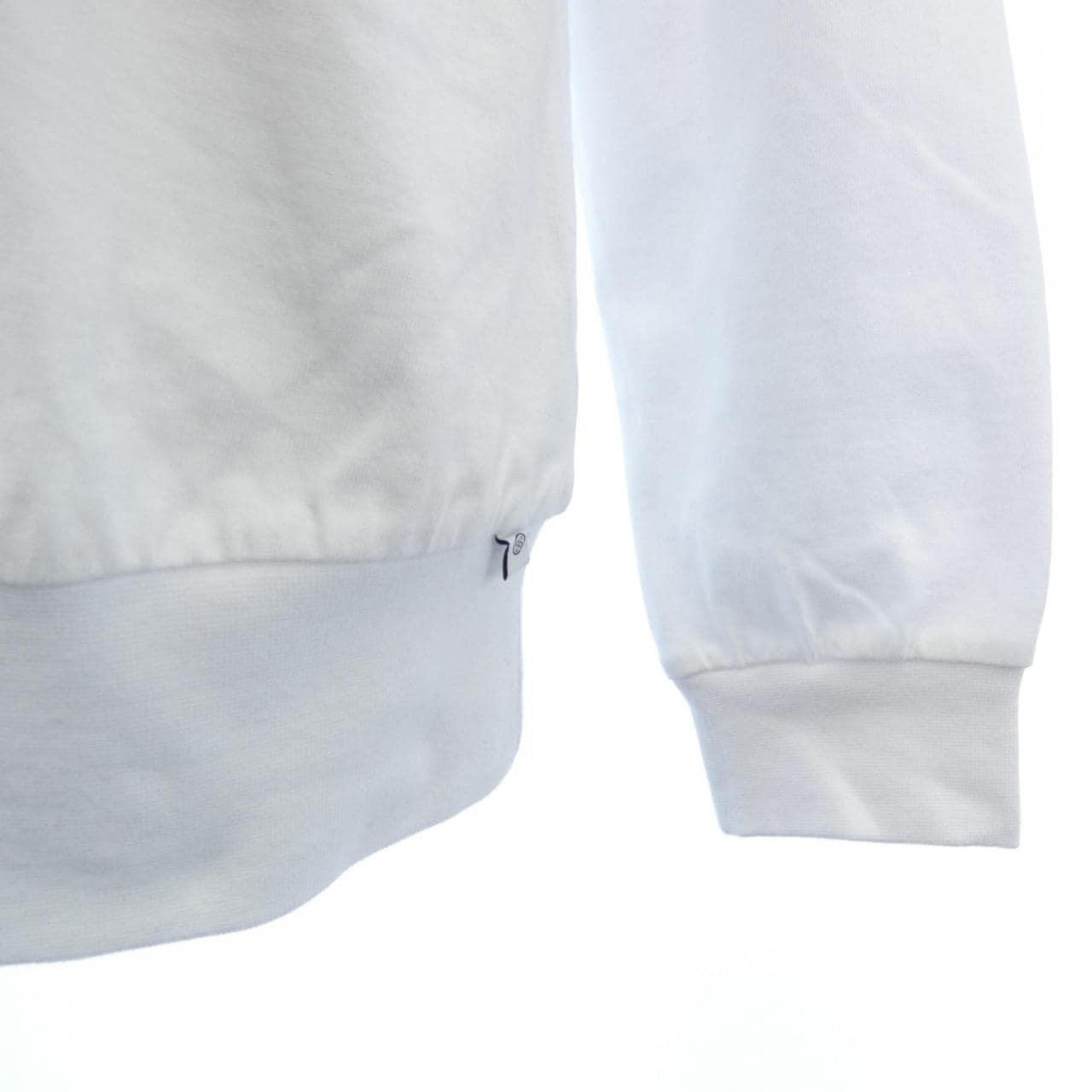 アンティーチポ ANTICIPO トップス