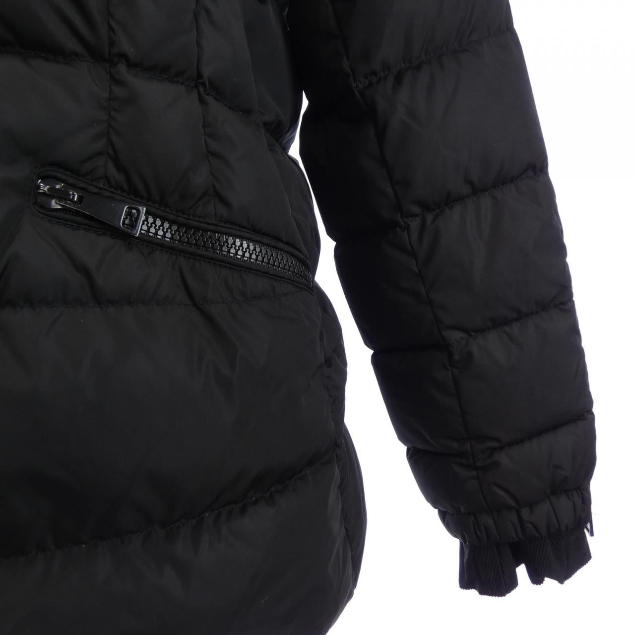 モンクレール MONCLER BETULA ダウンジャケット