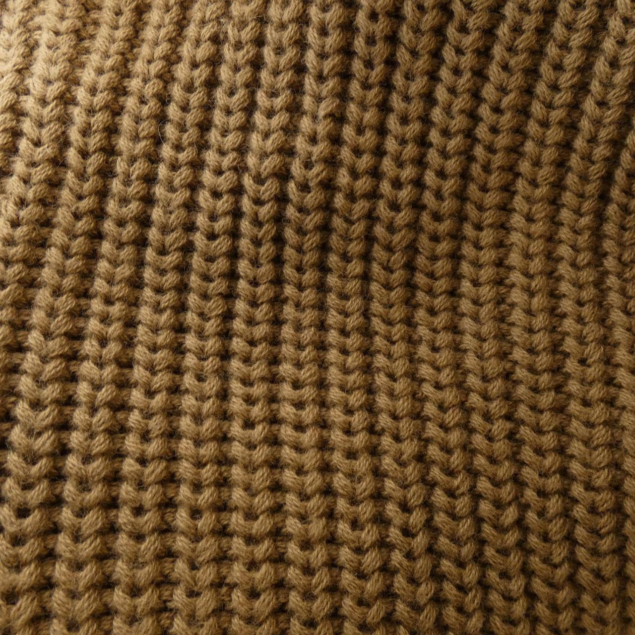 OVAL SQUARE ニット