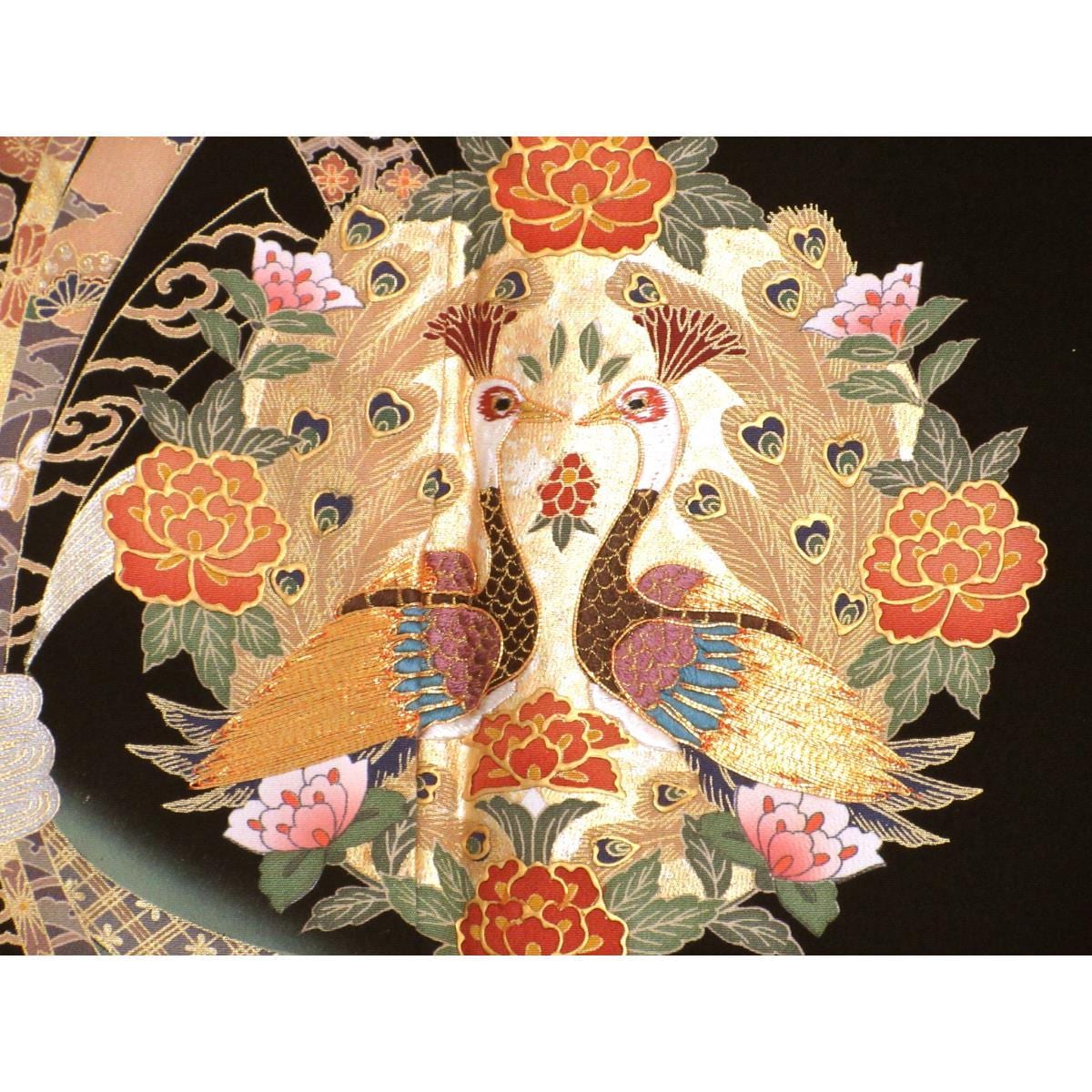 【未使用品】留袖　Ｋａｎｓａｉ　友禅金彩加工　下り藤