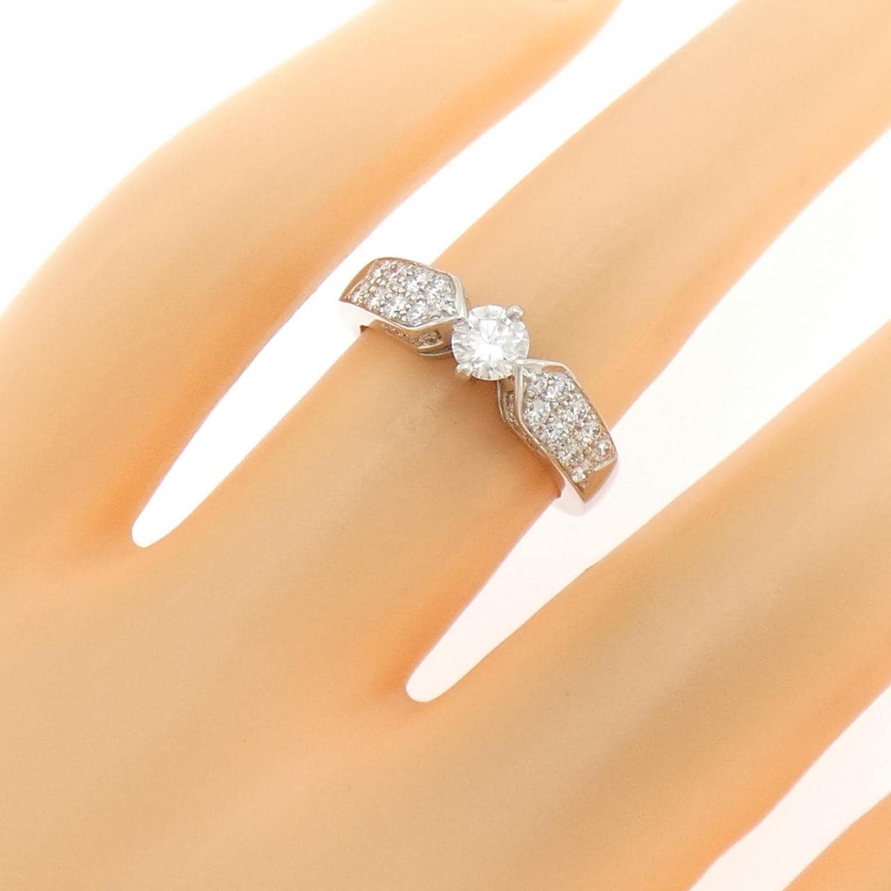 ショーメ プリュム リング