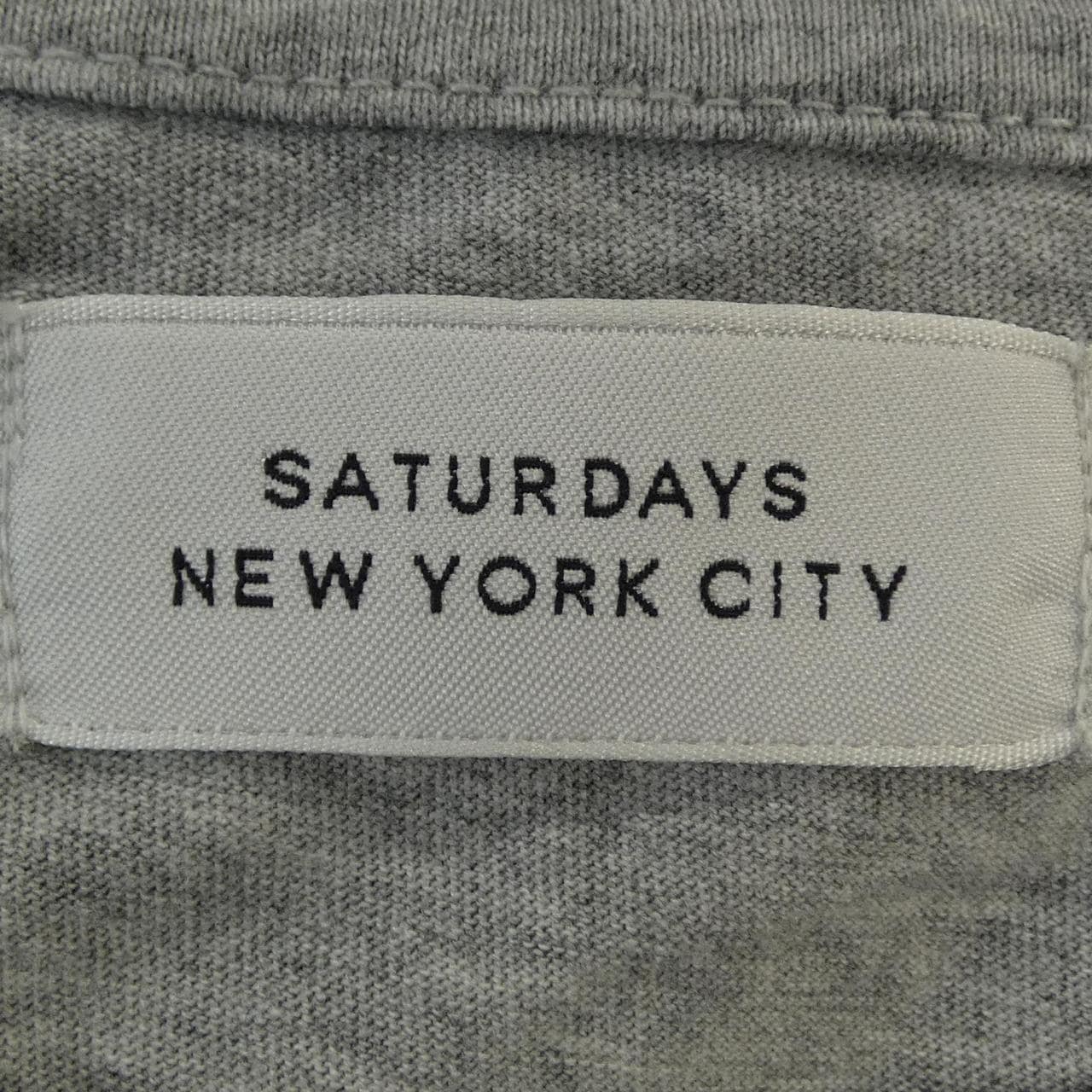 サタデイズ SATURDAYS Tシャツ