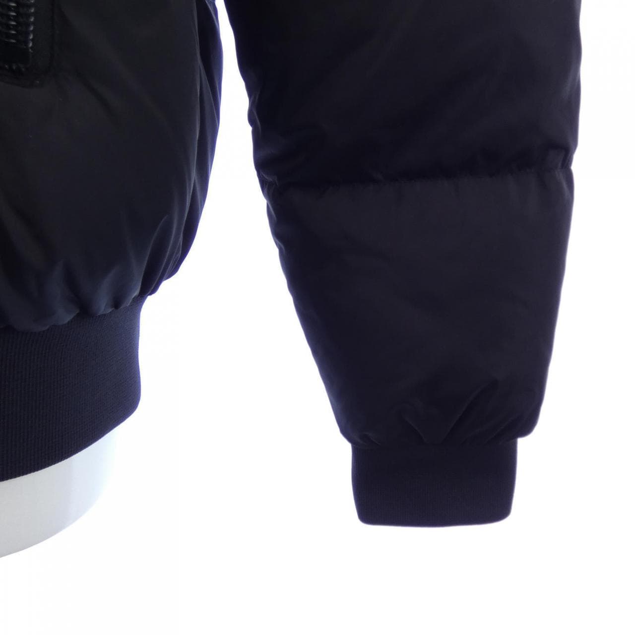 ディースクエアード DSQUARED2 S74AM1085 ダウンジャケット