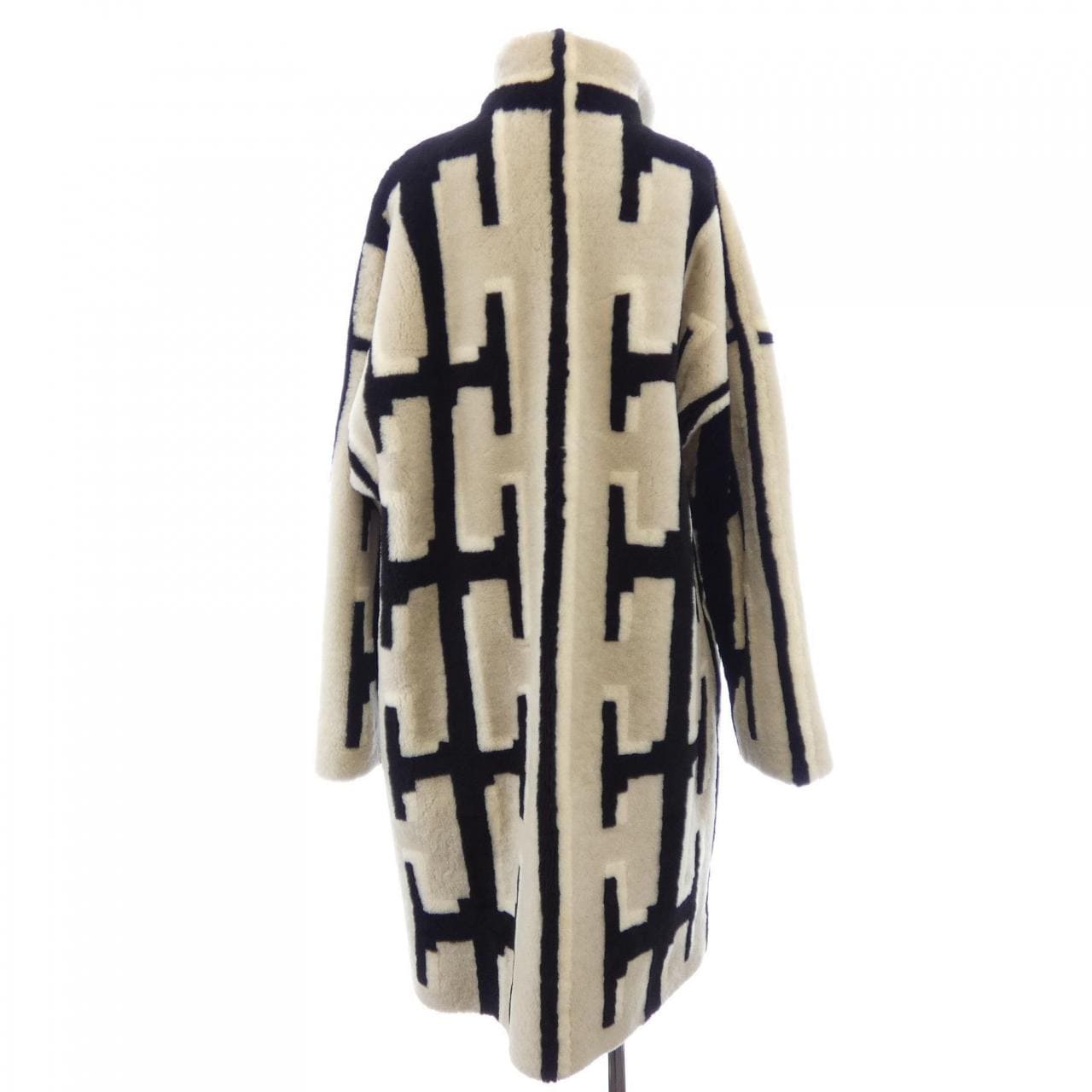 エルメス HERMES *07-7010 ムートンコート