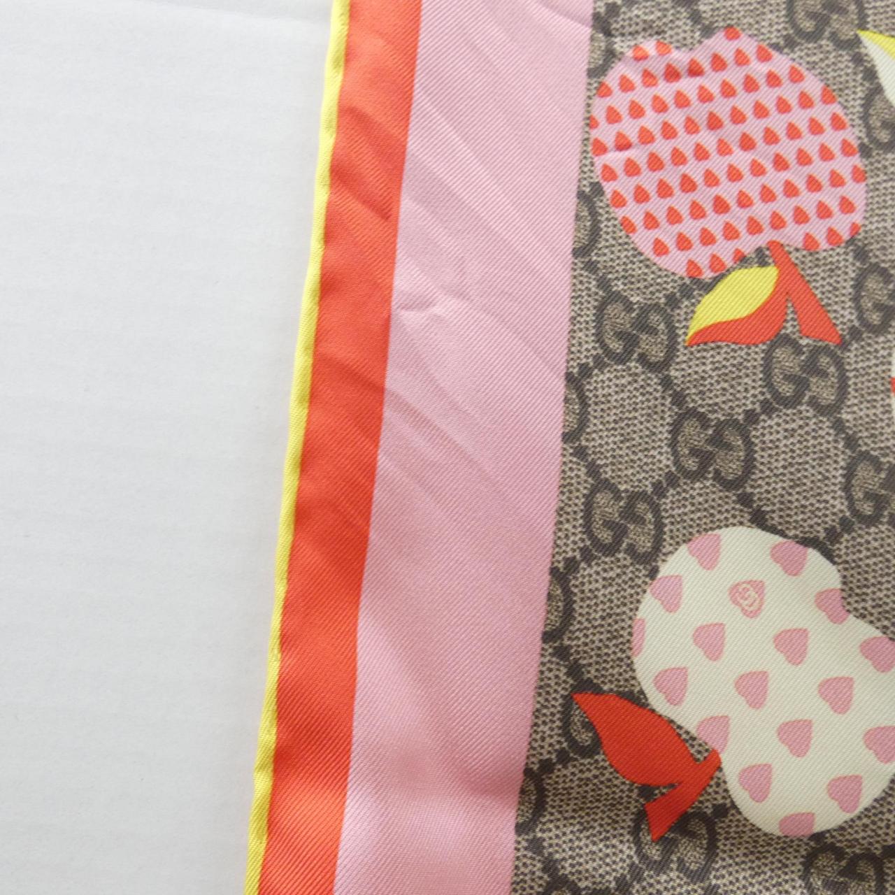 グッチ GG APPLE HEARTS 662792 3G001 スカーフ