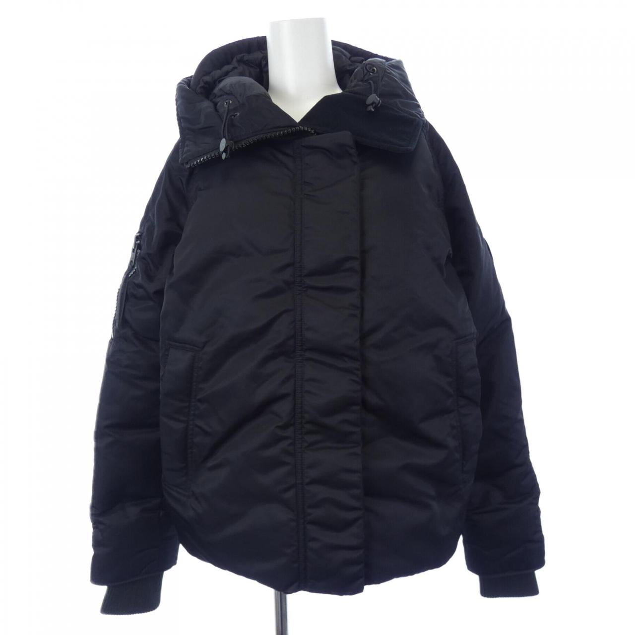 Canada goose CANADA GOOSE down jacket