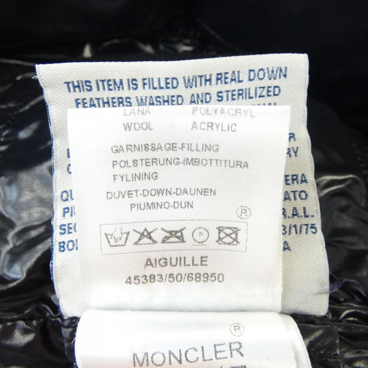 モンクレール MONCLER ダウンジャケット