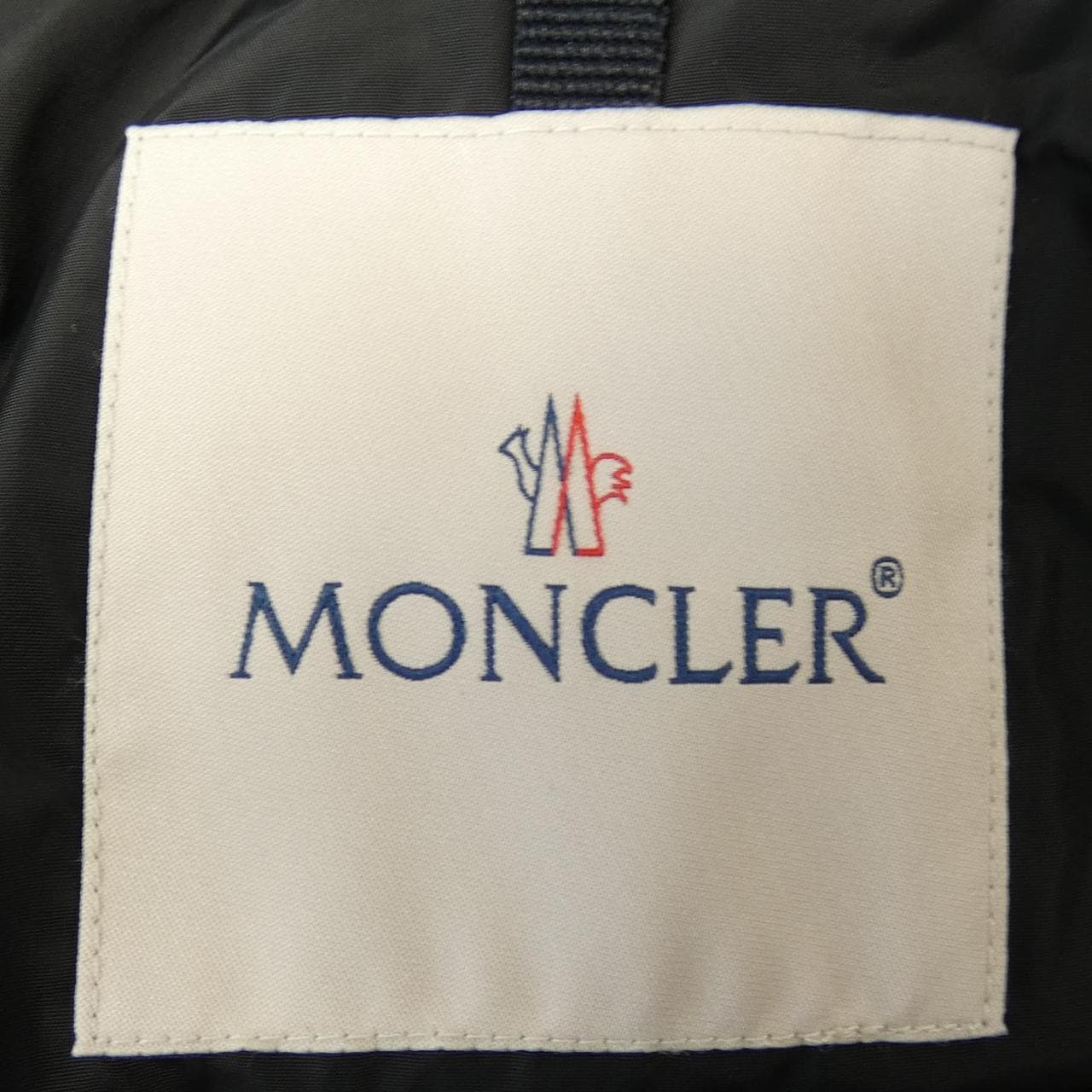 モンクレール MONCLER ダウンジャケット