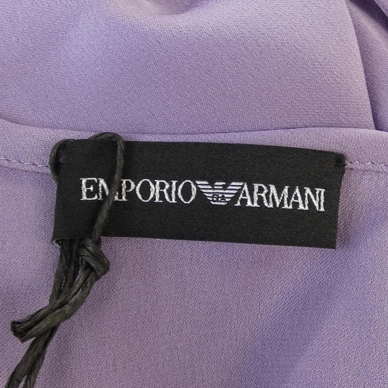 エンポリオアルマーニ EMPORIO ARMANI トップス