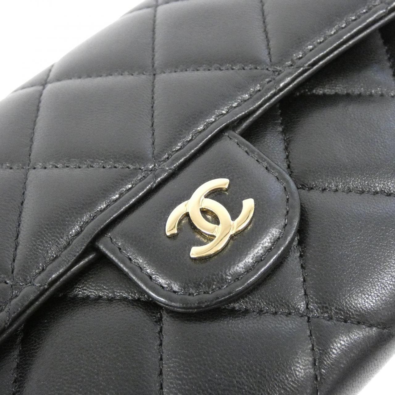 CHANEL Timeless Classic Line AP0241 Wallet