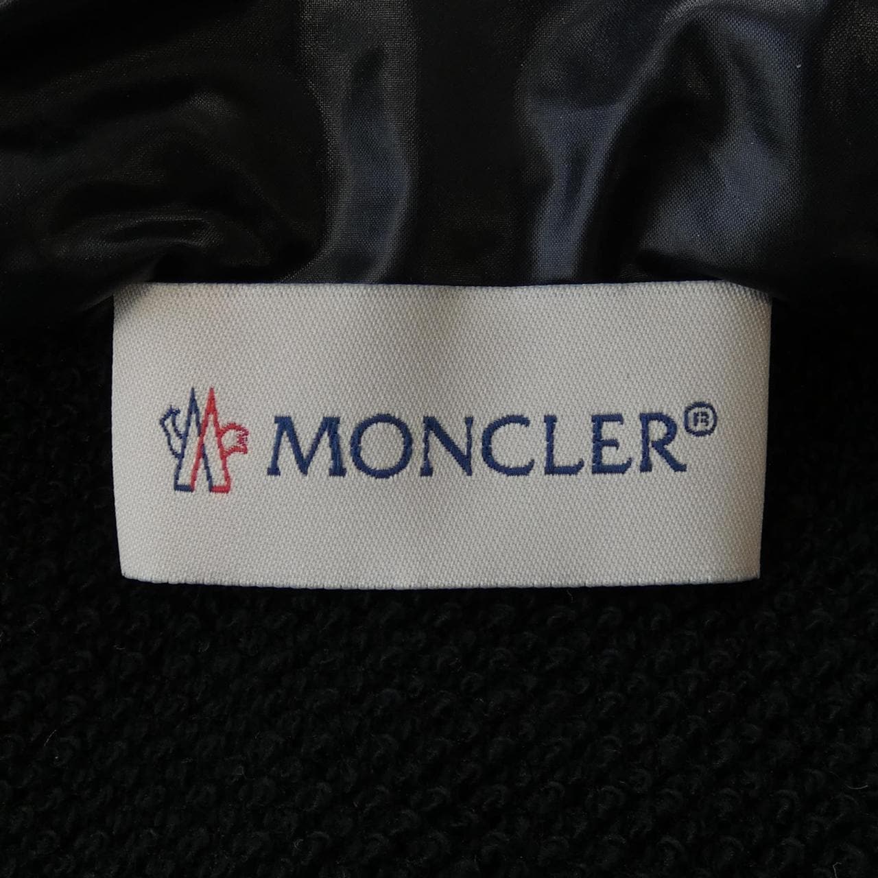 モンクレール MONCLER 10938G00028 ダウンジャケット