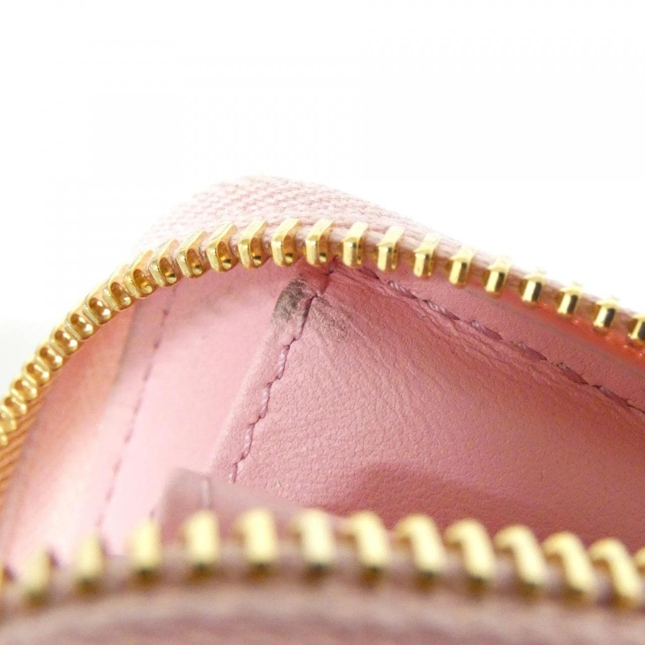 クリスチャンディオール レディ ディオール ヴォワヤジュール S0985ONMJ コインケース