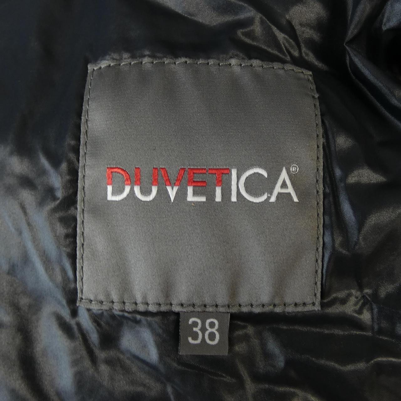デュベティカ DUVETICA ダウンジャケット