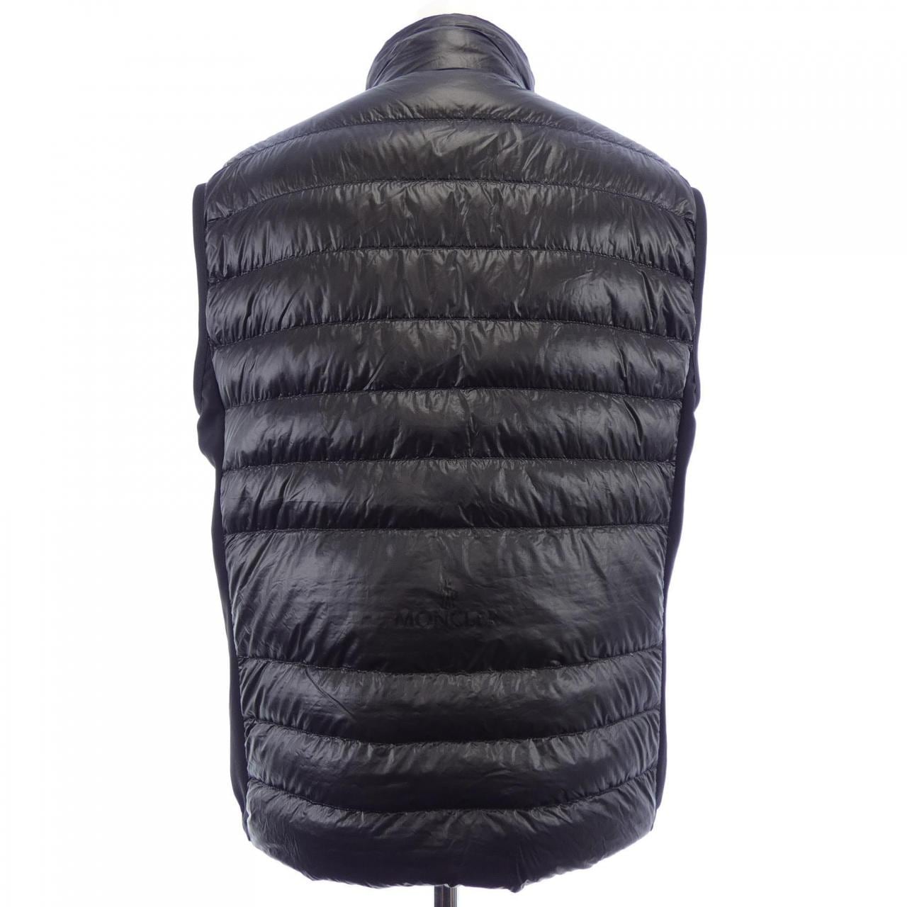 モンクレール MONCLER 20931A00123 ダウンベスト