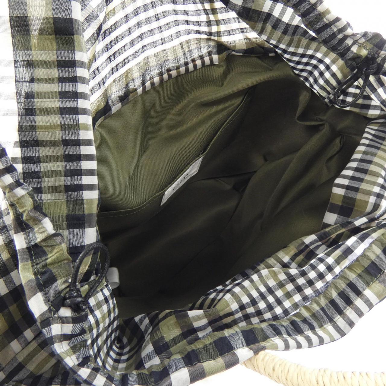 イアパピヨネ ear PAPILLONNER BAG