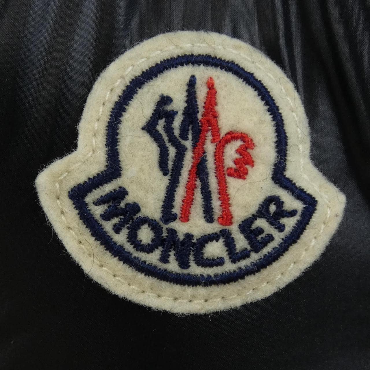 モンクレール MONCLER ダウンジャケット