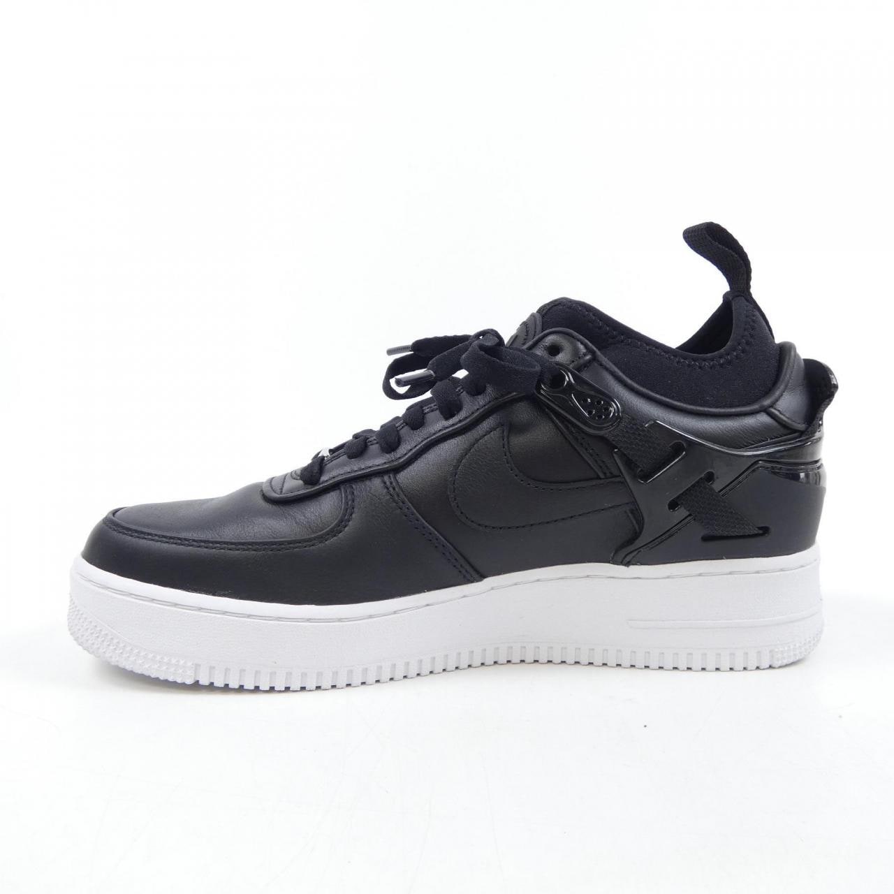 ナイキ NIKE スニーカー