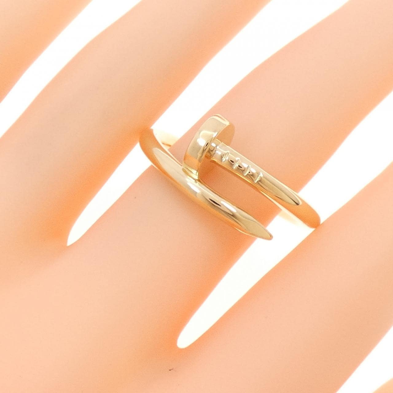 カルティエ ジュスト アン クル リング