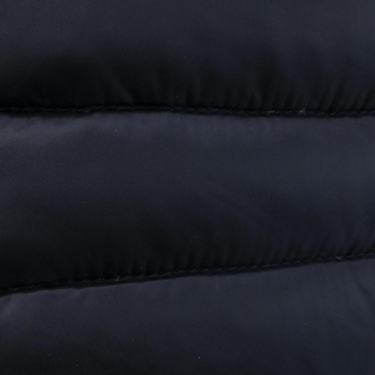 モンクレール MONCLER ダウンジャケット
