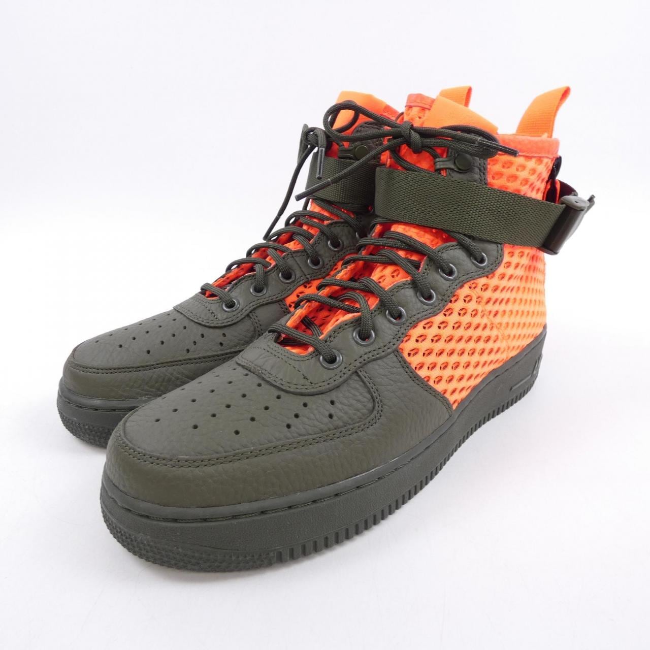 ナイキ NIKE スニーカー