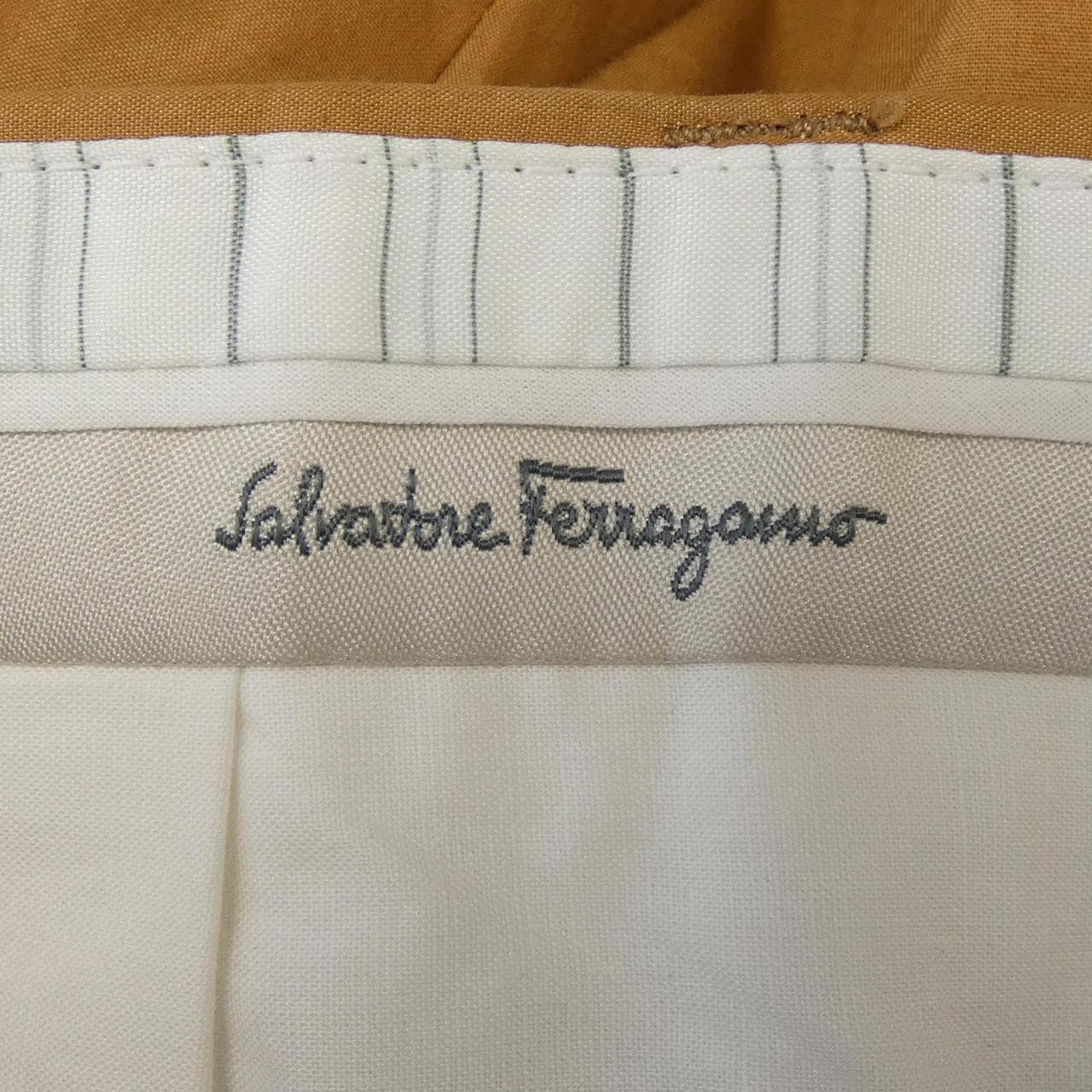 サルヴァトーレフェラガモ SALVATORE FERRAGAMO パンツ