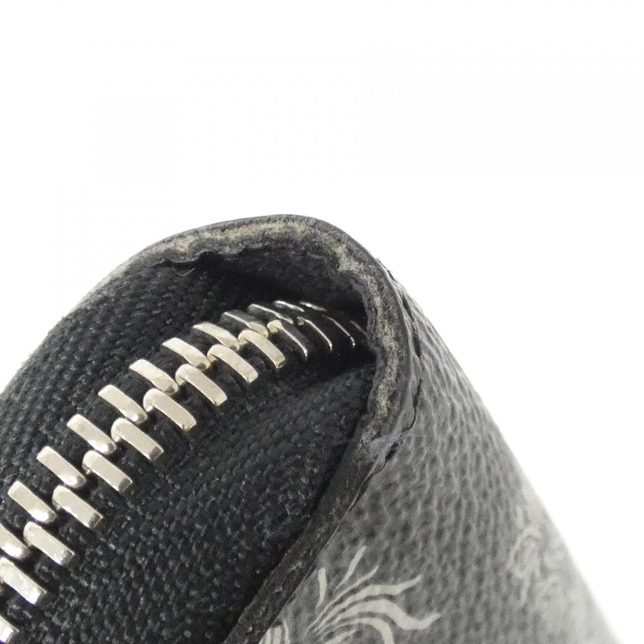 ルイヴィトン ダミエ グラフィット(ロープ) ジッピー オーガナイザー N61214 財布