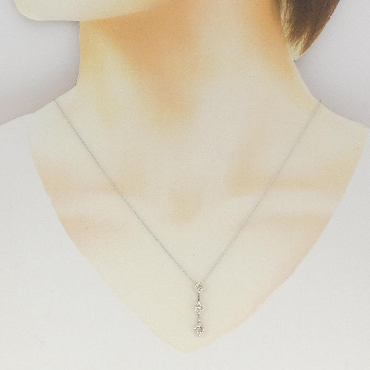 K18WG スリーストーン ダイヤモンド ネックレス 1.00CT