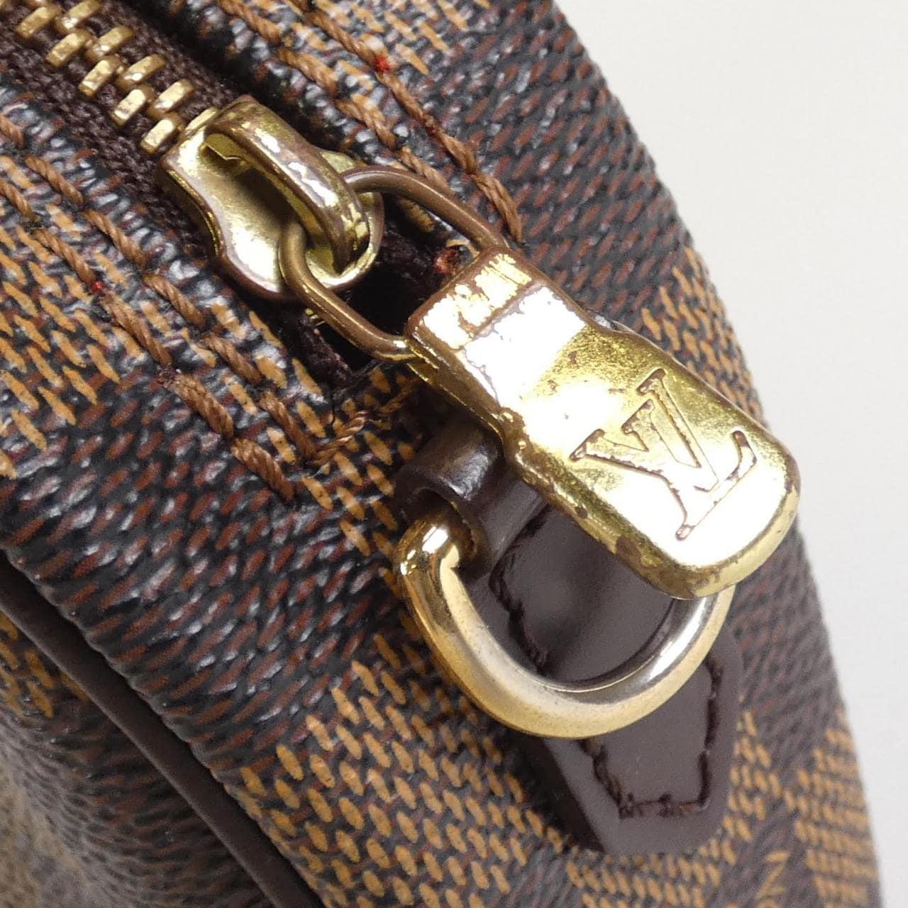 LOUIS VUITTON Damier Pochette Ipanema N51296 單肩包