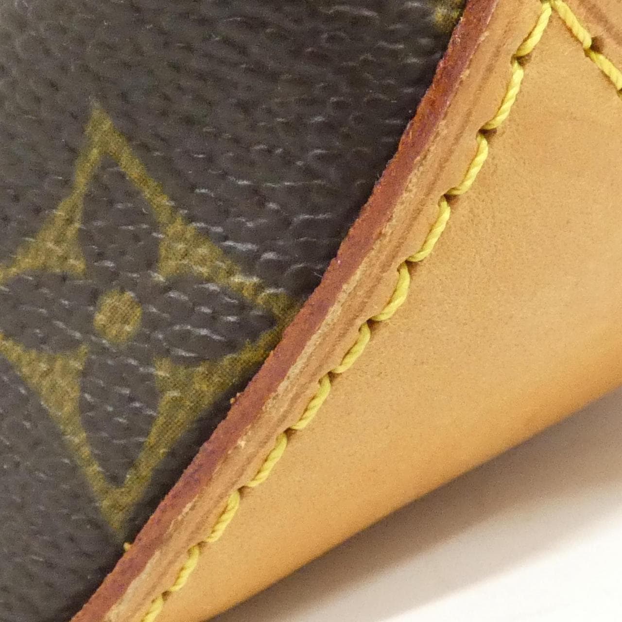 ルイヴィトン モノグラム トロター M51240 ショルダーバッグ