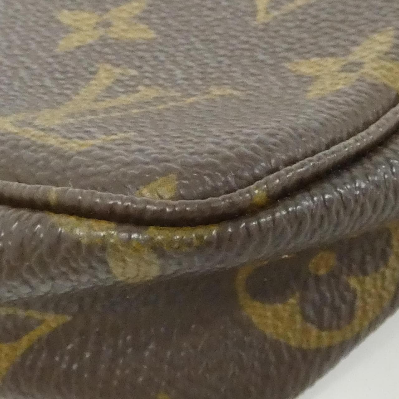 ルイヴィトン モノグラム ポシェット アクセソワール M51980 アクセサリーポーチ