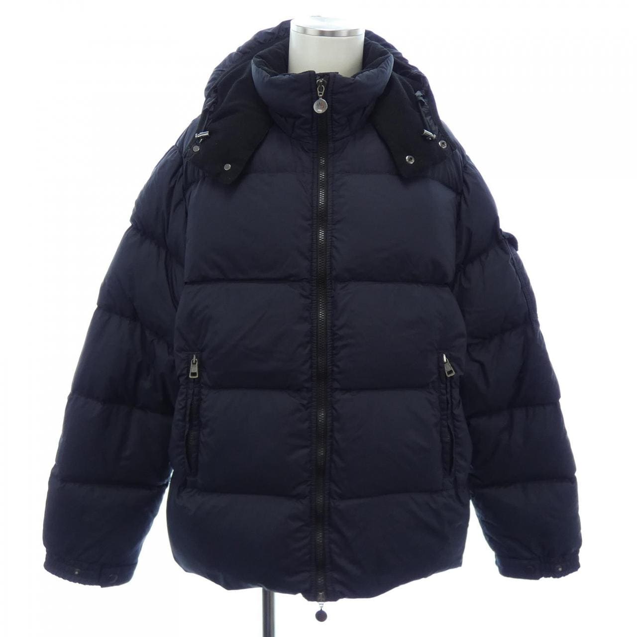 モンクレール MONCLER ダウンジャケット