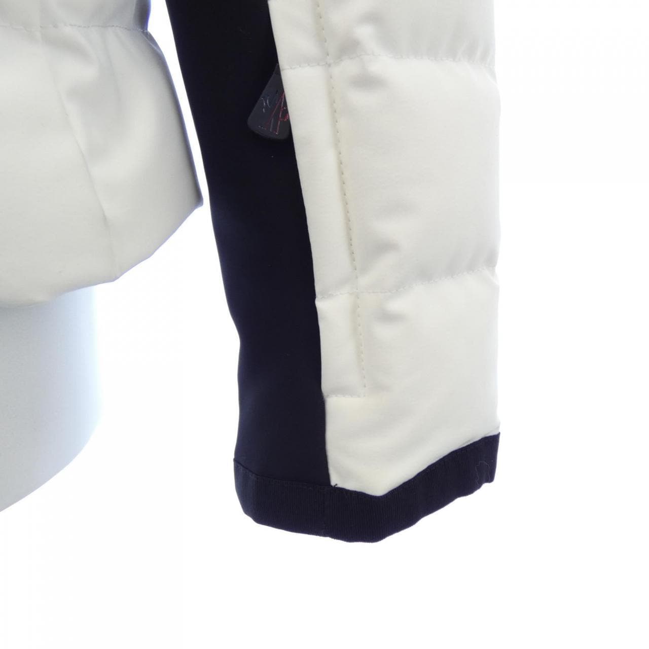 MONCLER GRENOBLE Lamoura Down Jacket