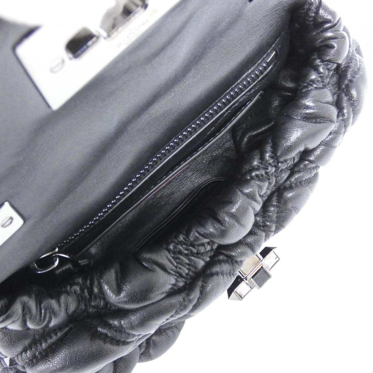 ヴァレンティノガラヴァーニ VW2B0H79EFZ ショルダーバッグ