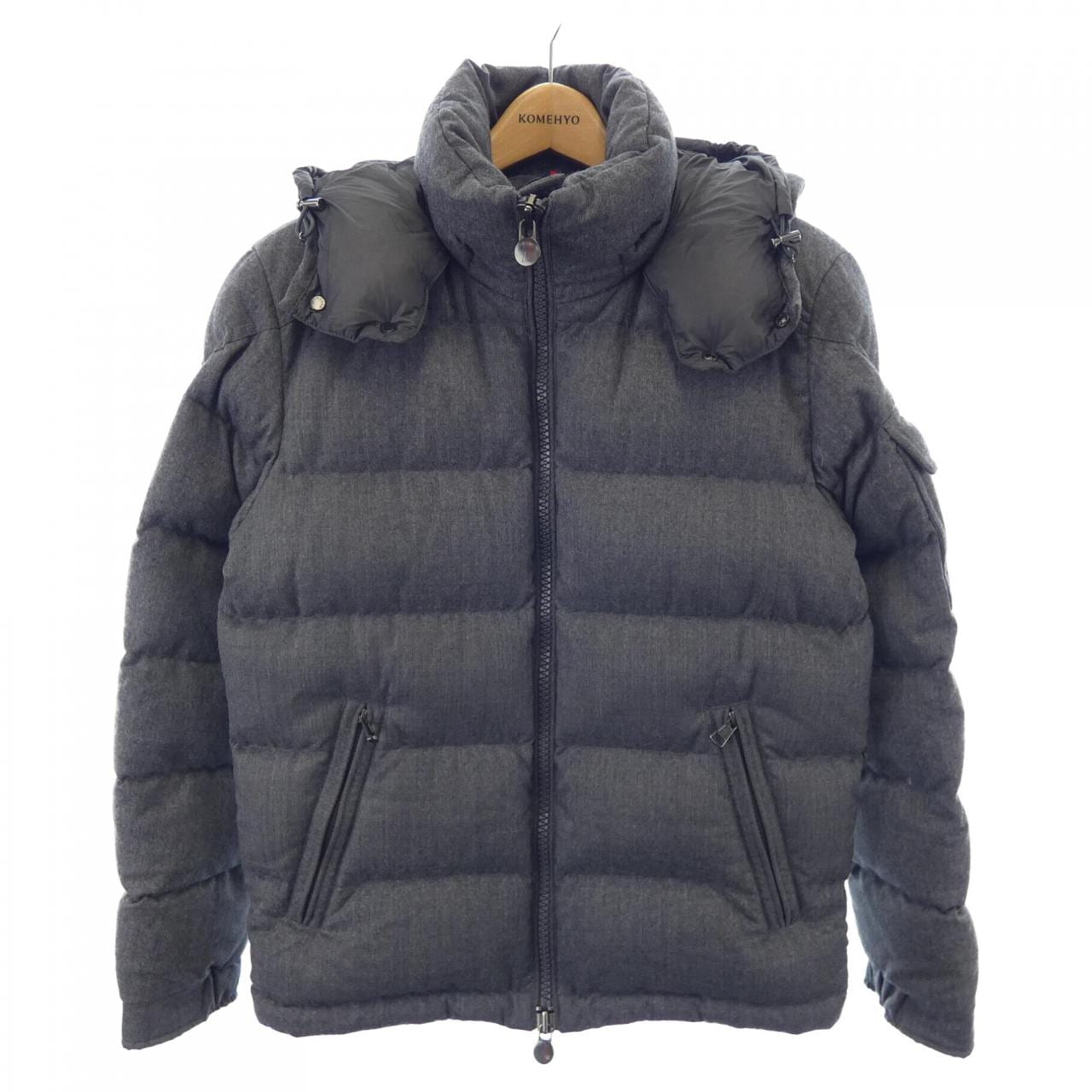 モンクレール MONCLER ダウンジャケット