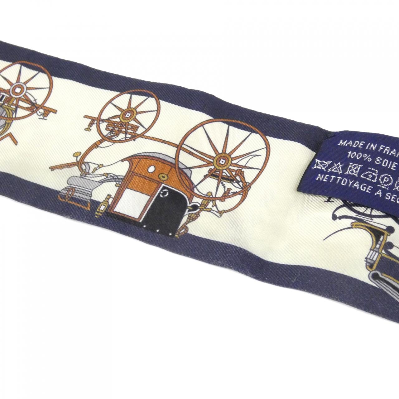 エルメス LES VOITURES NOUVELLE ツイリー 064108S スカーフ