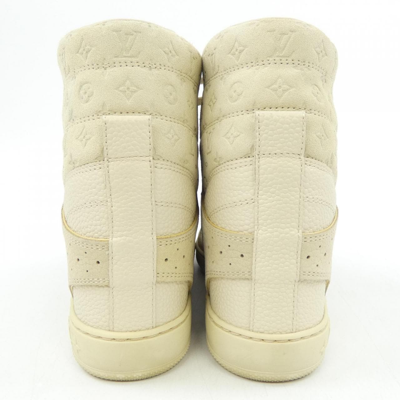 LOUIS VUITTON Vuitton GO1103 sneakers