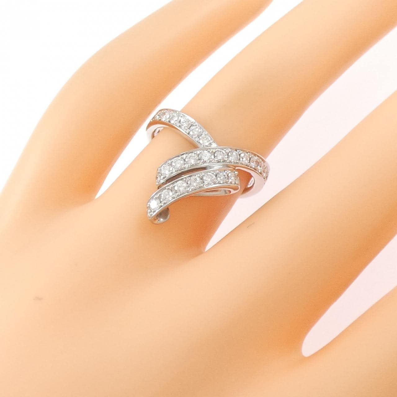 PT900 ダイヤモンド リング 0.57CT