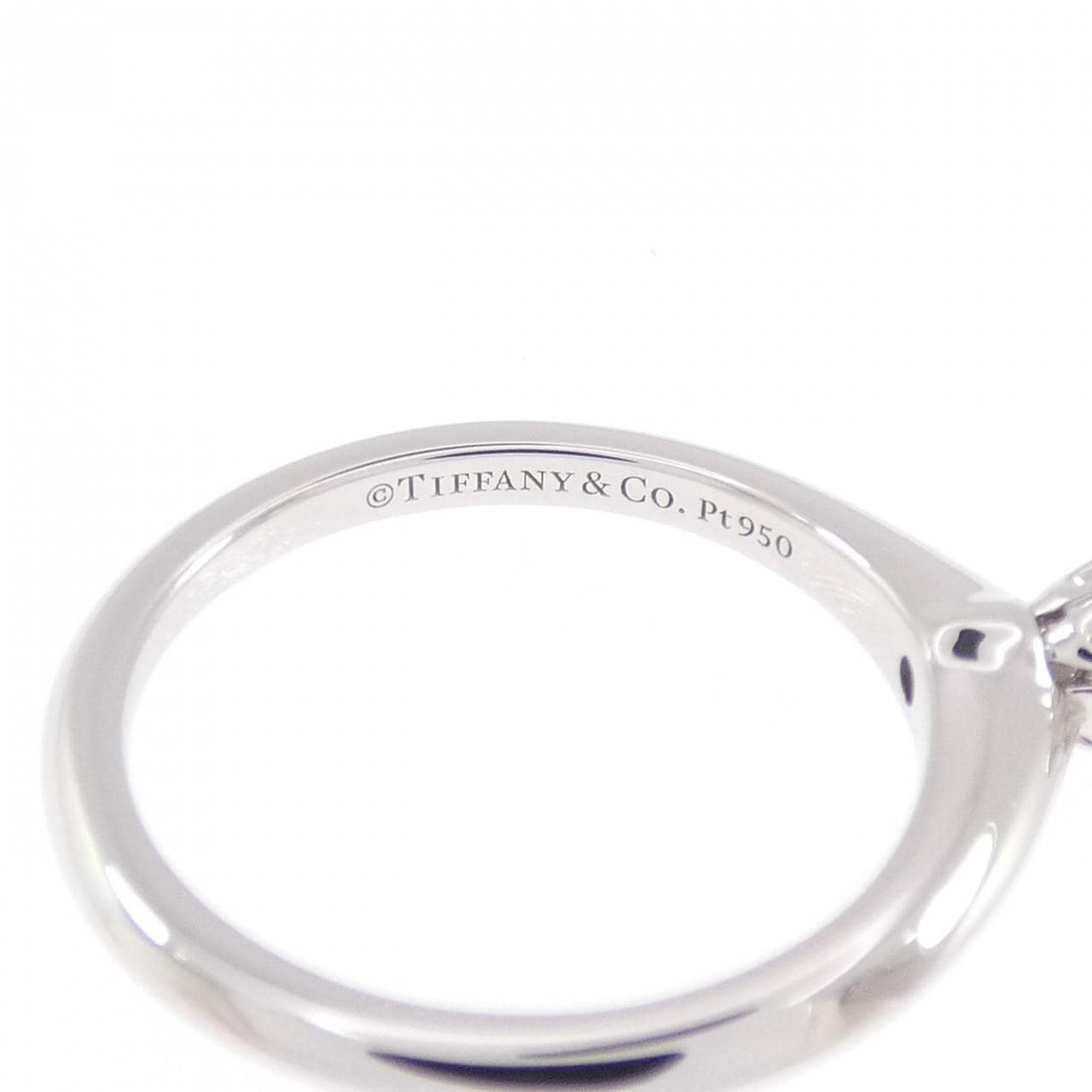 ティファニー クラシックソリティア リング 0.24CT H VS2 3EXT