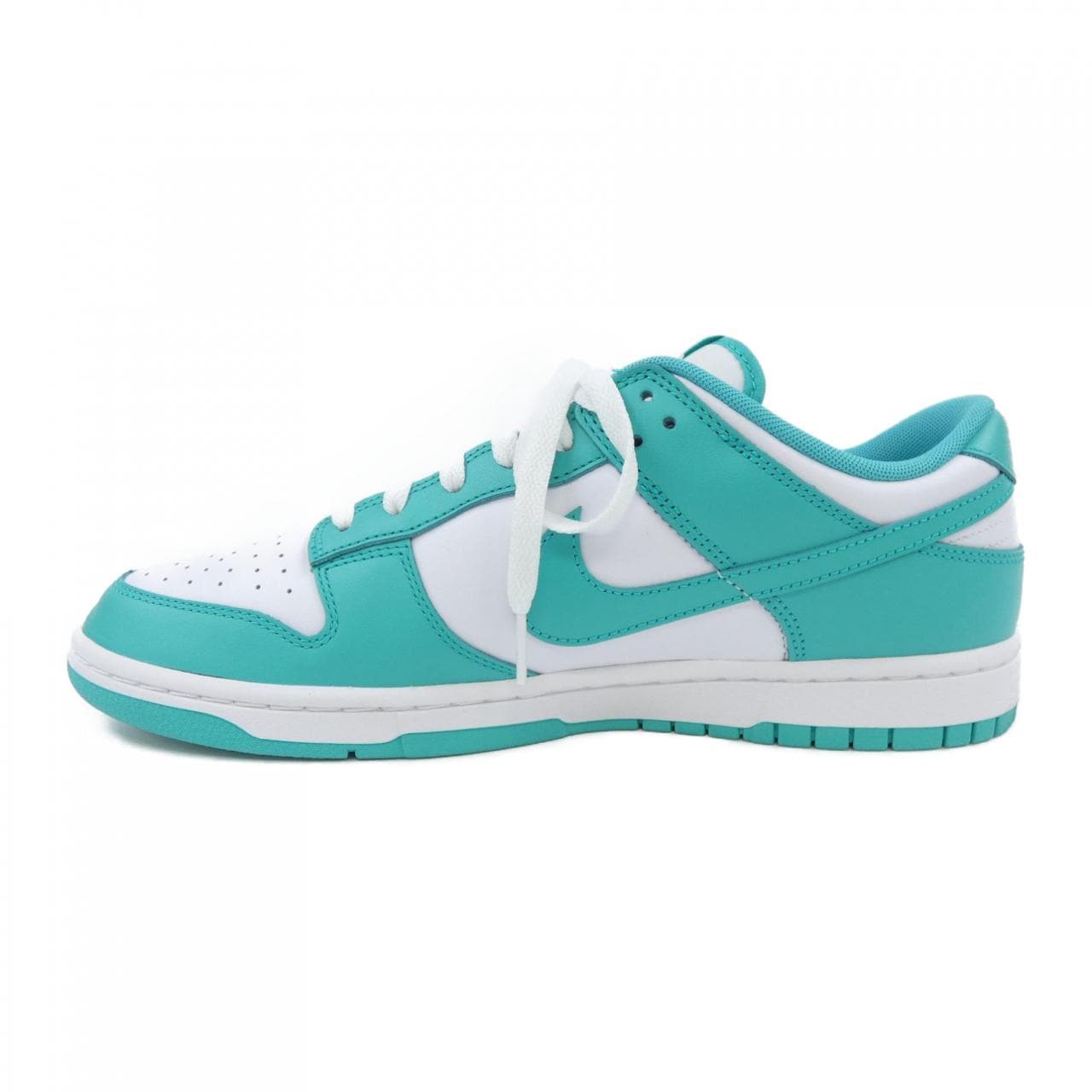 ナイキ NIKE スニーカー