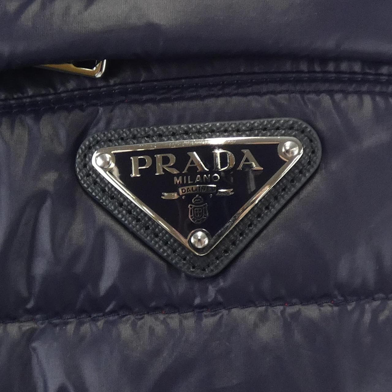 プラダ PRADA ダウンジャケット