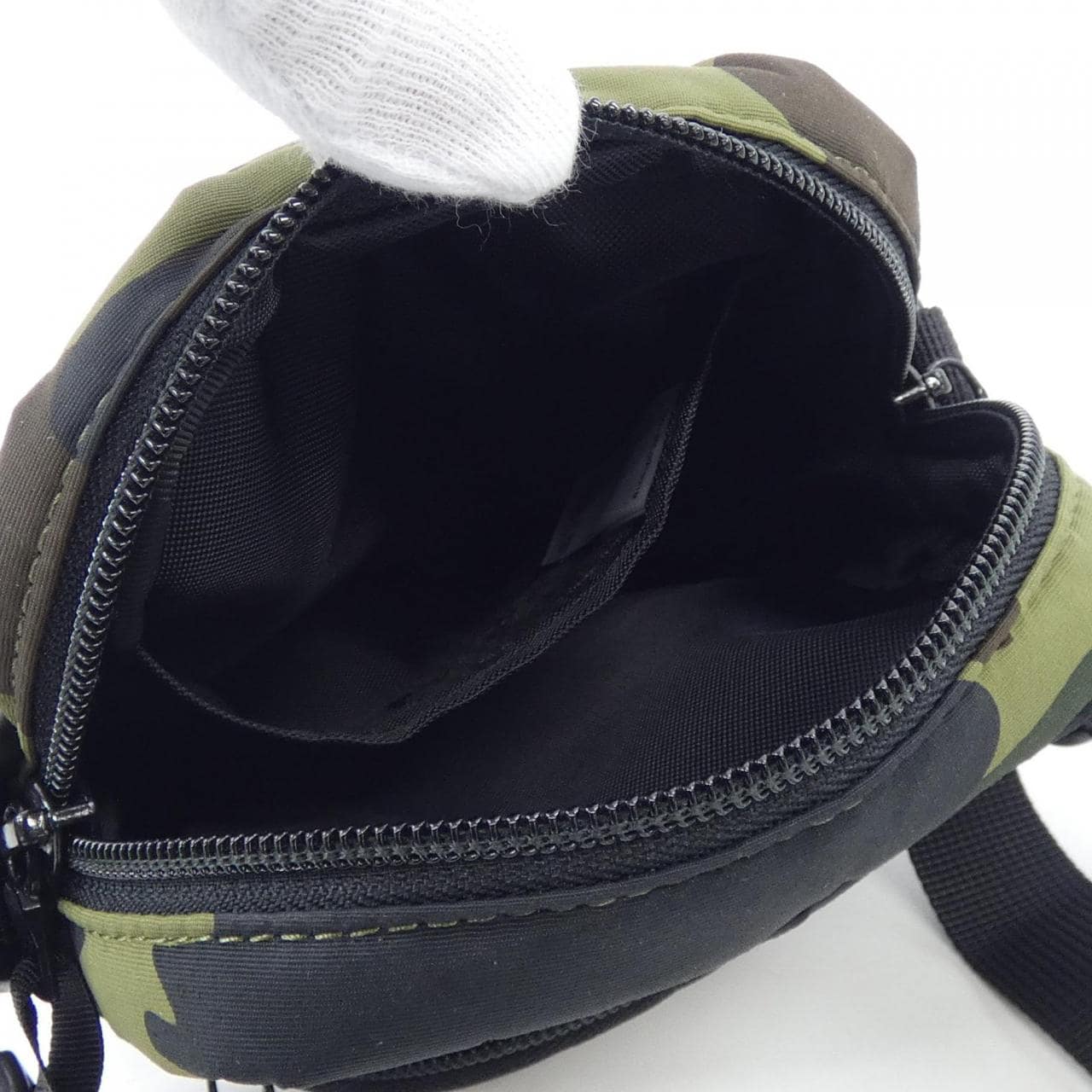 アベイシングエイプ A BATHING APE BAG