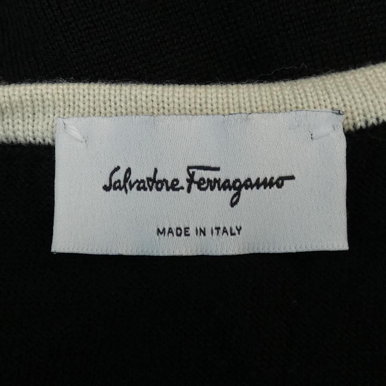 サルヴァトーレフェラガモ SALVATORE FERRAGAMO ベスト