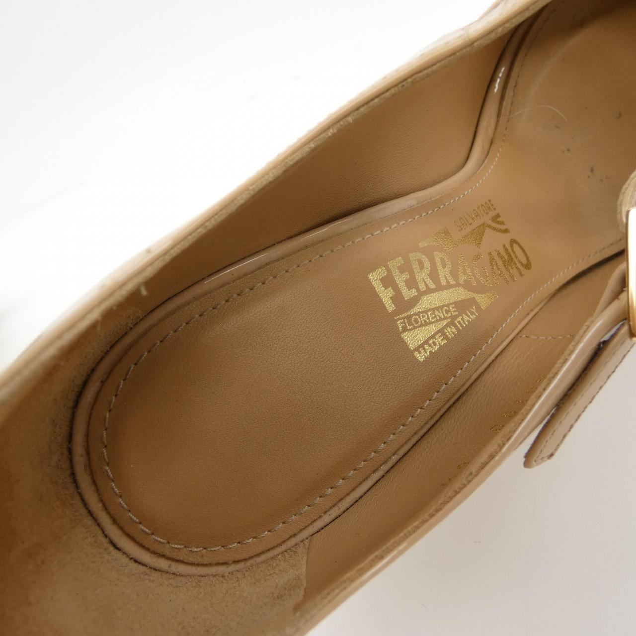 サルヴァトーレフェラガモ SALVATORE FERRAGAMO パンプス