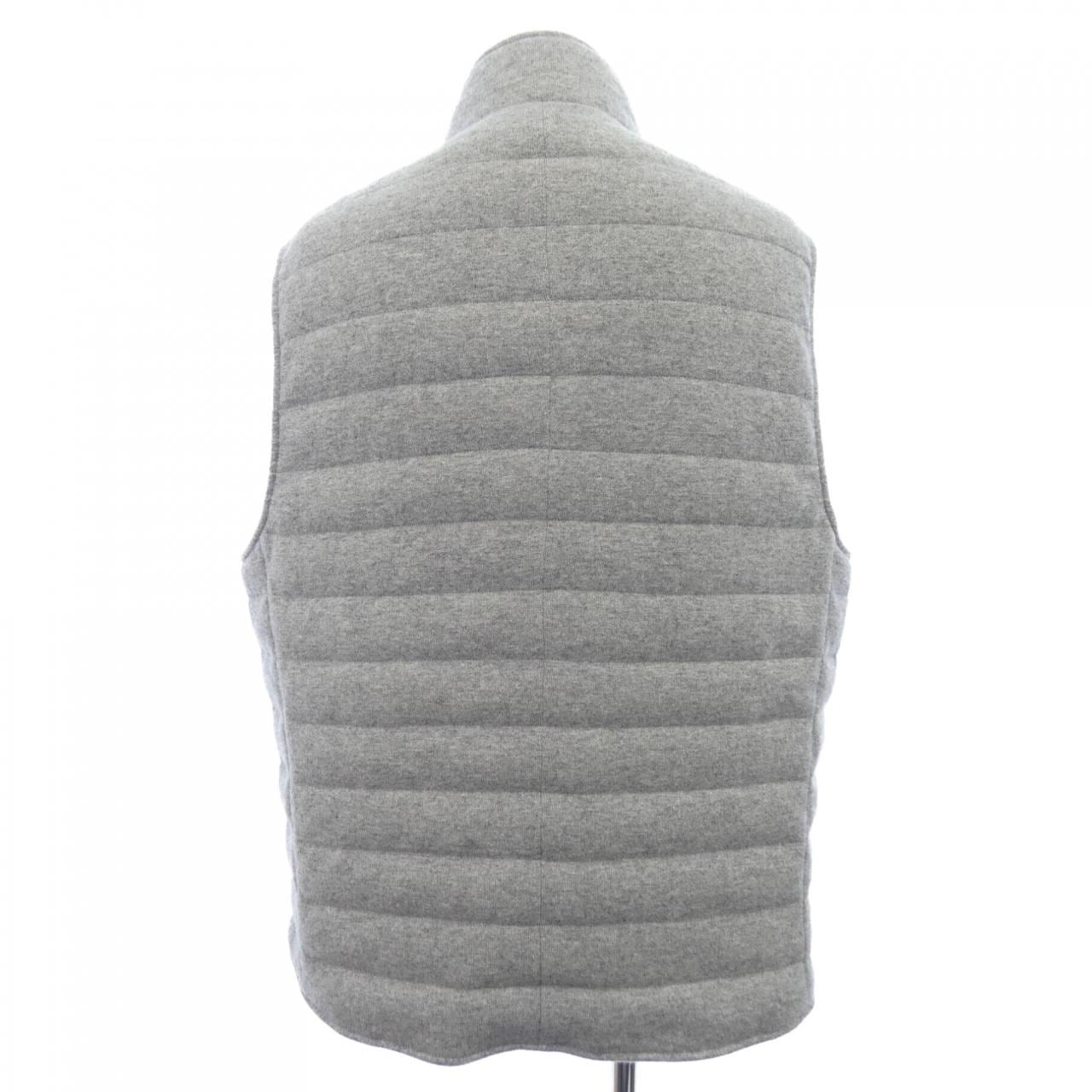 ブルネロクチネリ BRUNELLO CUCINELLI ダウンベスト