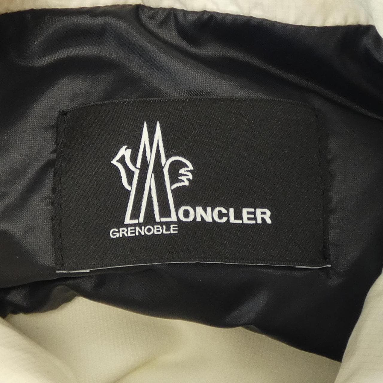 モンクレールグルノーブル MONCLER GRENOBLE 20988G00004 ダウンジャケット