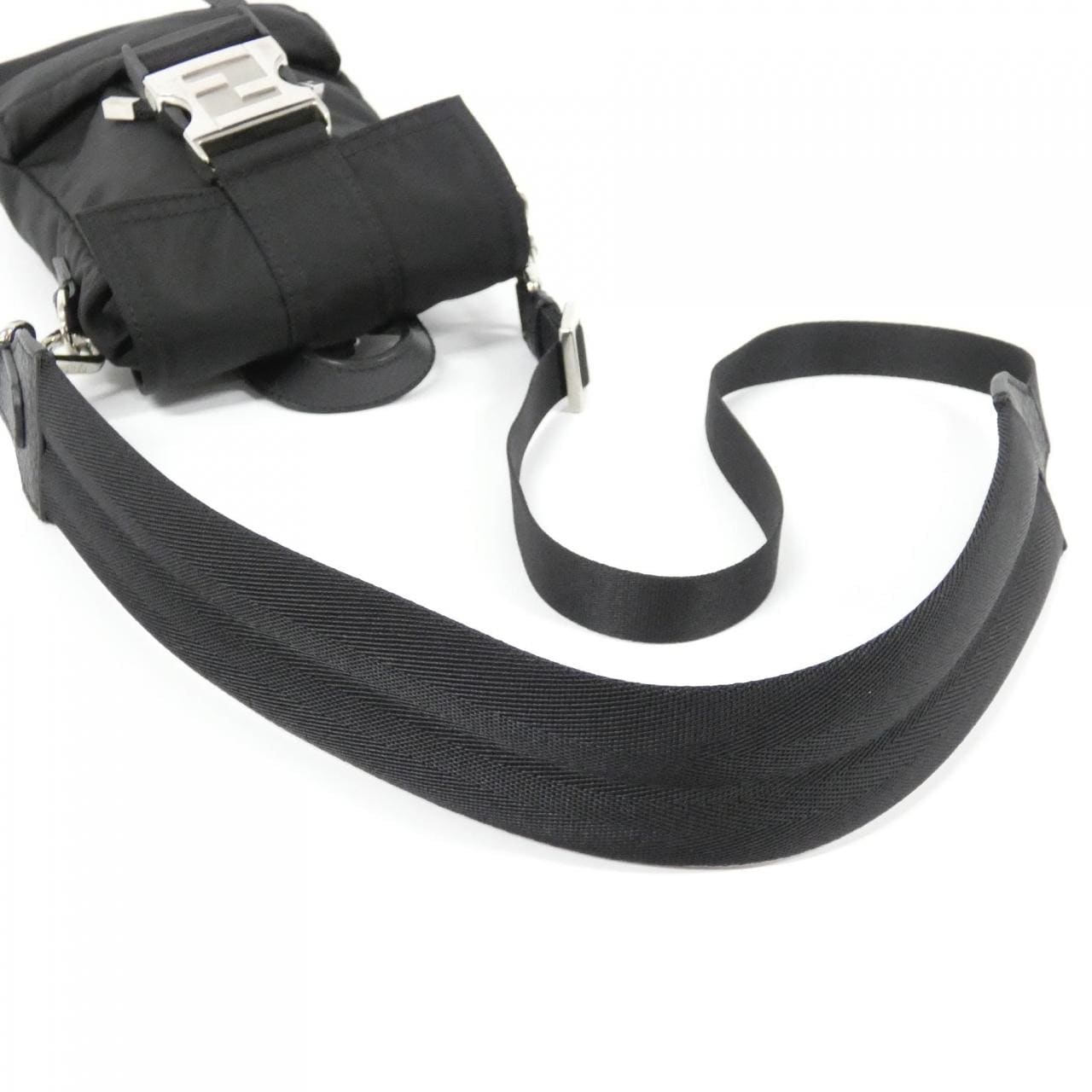 フェンディ 7VZ068 AGQT ショルダーバッグ